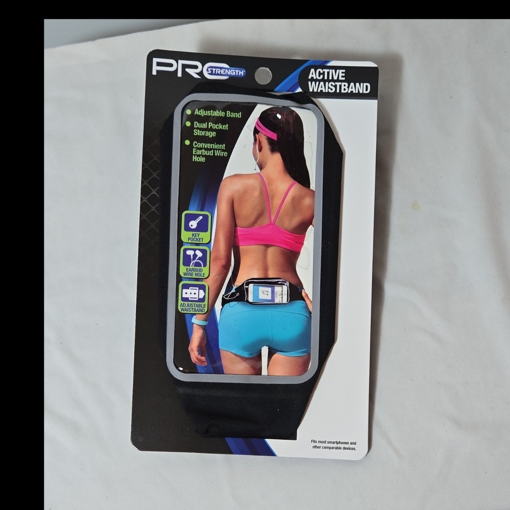 PRO Strength Active Waistband Adjustable Dual Pocket Running Belt, Black‎